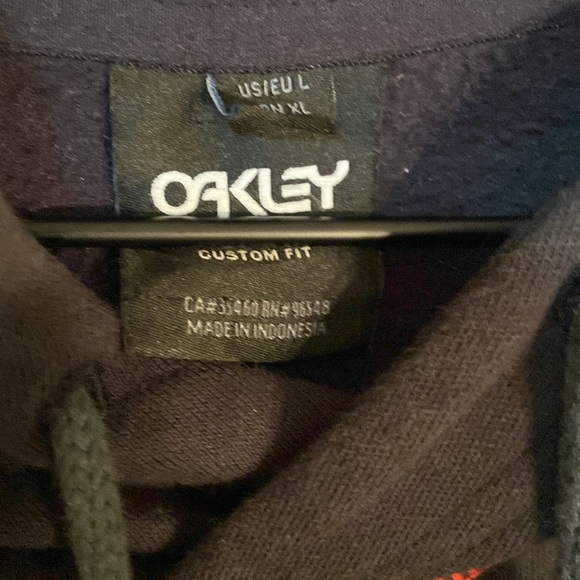 🔥EC🔥Oakley Custom Slim Fit Drawstring Hoodie. - Picture 2 of 6